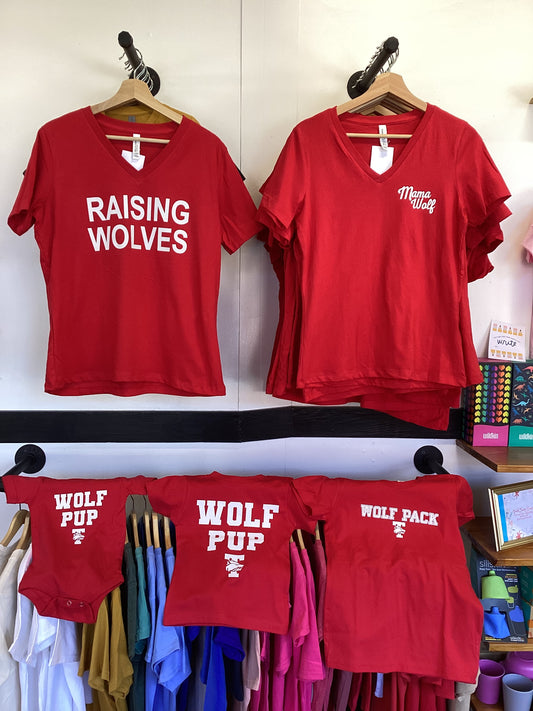 Mama Wolf Tee