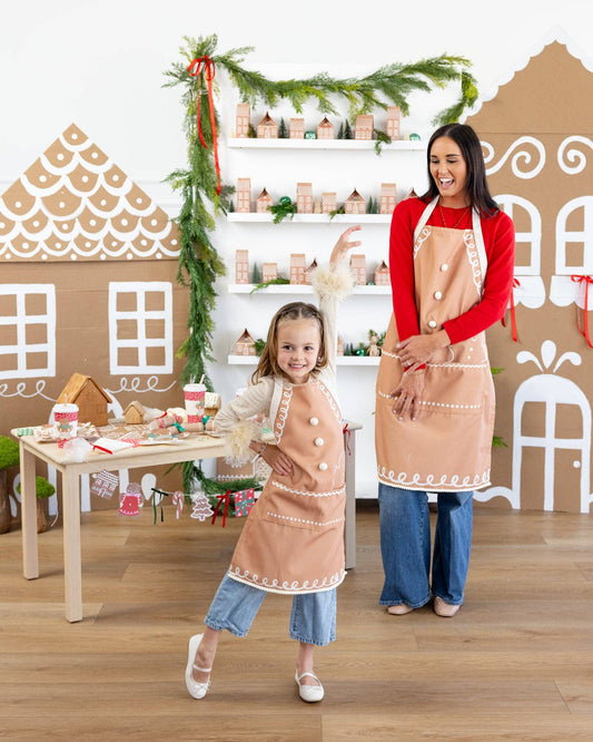 GBD1217 - Gingerbread Apron - Youth