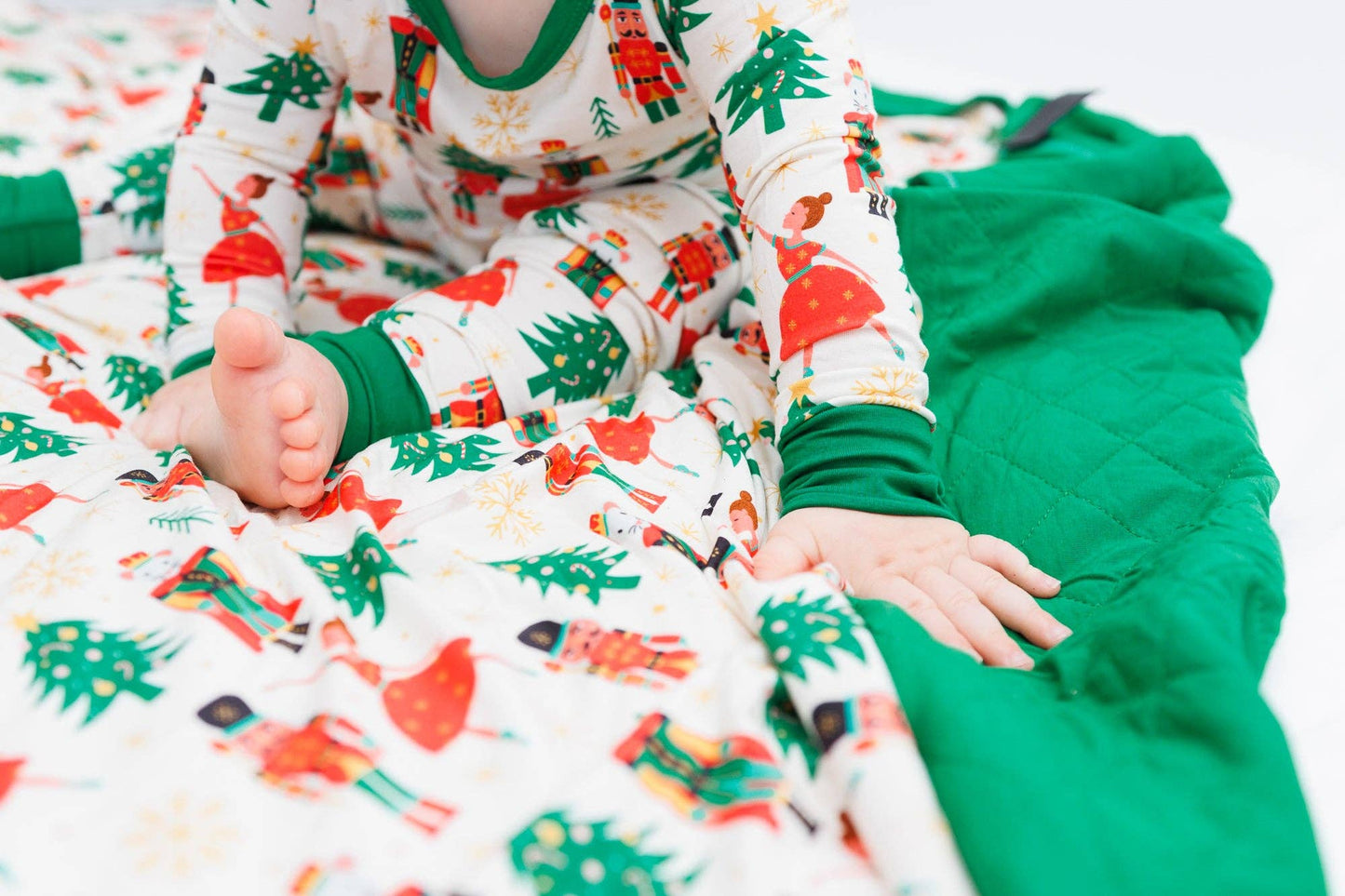 LONG SLEEVE 2 PIECE SETS- Nutcracker: 12/18m