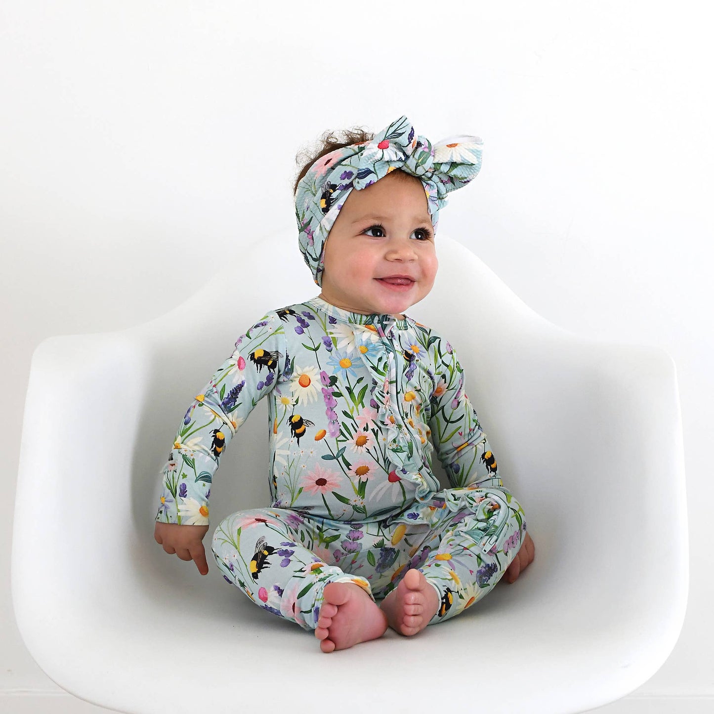 Bumble Ruffle Zip Bamboo Baby Sleepies Little Outfit